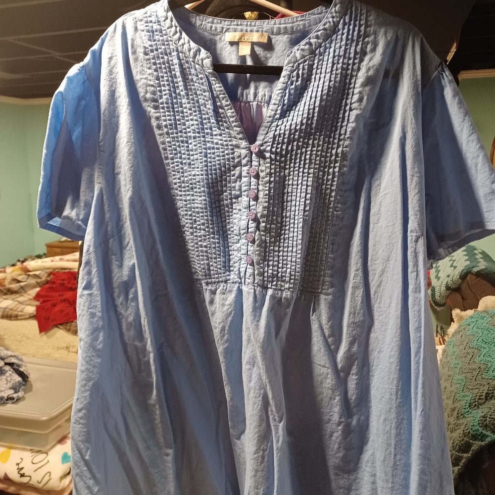 Light Blue short sleeve top